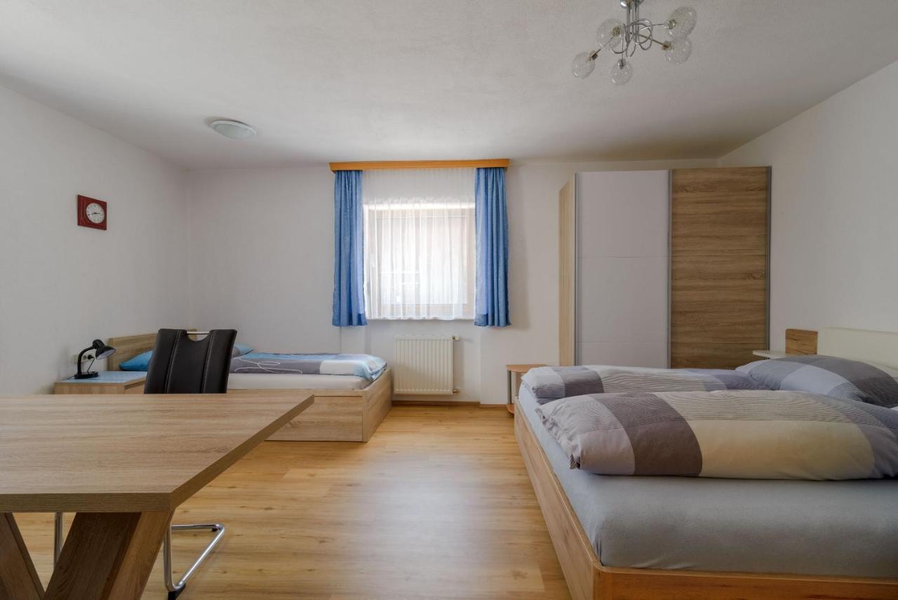 Haus Schimpfoessl Apartment Флирш Екстериор снимка