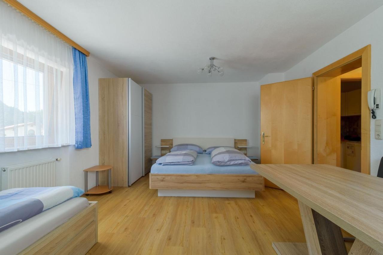 Haus Schimpfoessl Apartment Флирш Екстериор снимка