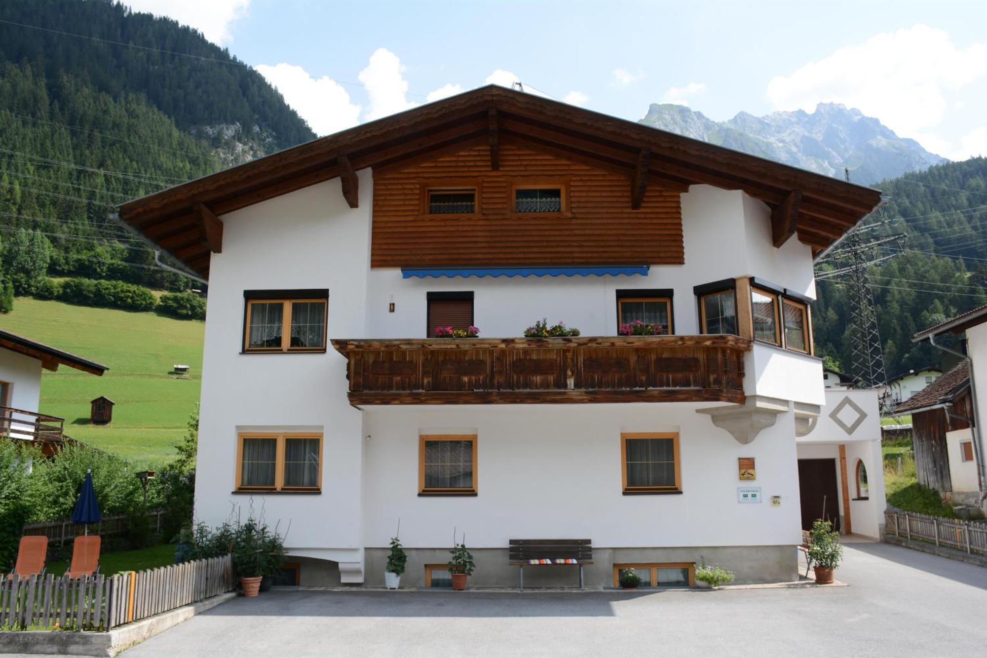 Haus Schimpfoessl Apartment Флирш Екстериор снимка
