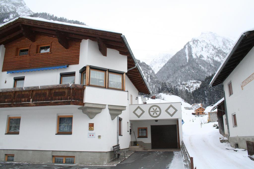 Haus Schimpfoessl Apartment Флирш Екстериор снимка